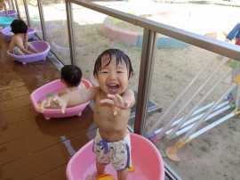 水遊び大好き!